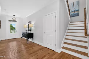 212 Utley Bluffs Dr, Holly Springs, NC 27540 - Photo 5