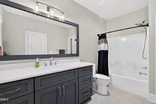 212 Utley Bluffs Dr, Holly Springs, NC 27540 - Photo 27