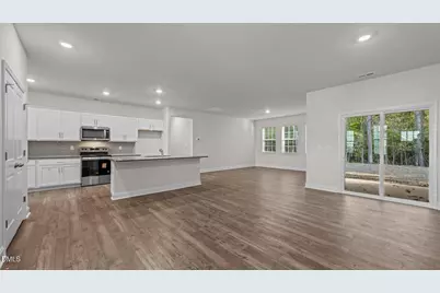 102 Harling Crossing Way, La Grange, NC 28551 - Photo 9