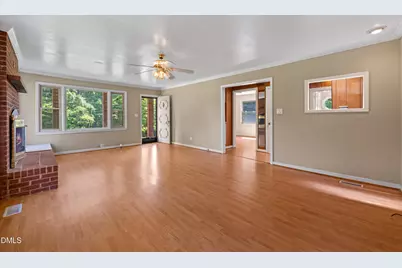1108 W King Street, Hillsborough, NC 27278 - Photo 5