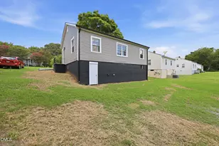 402 W Gilbreath St, Graham, NC 27253 - Photo 15