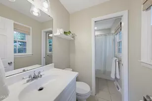 419 E Rowan St, Raleigh, NC 27609 - Photo 27