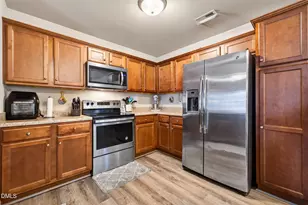 100 Belle Meade Ct, Benson, NC 27504 - Photo 9