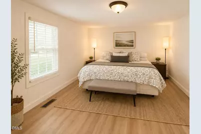 305 W Preston Street, Selma, NC 27576 - Photo 5