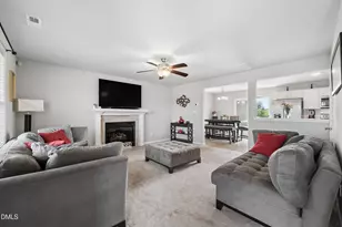 75 Falling Leaf Ln, Benson, NC 27504 - Photo 7