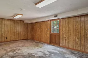 1701 Lord Ashley Dr, Sanford, NC 27330 - Photo 31