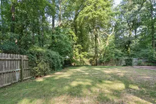 1701 Lord Ashley Dr, Sanford, NC 27330 - Photo 37