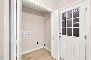 807 Yosemite Cir, Durham, NC 27713 - Photo 31