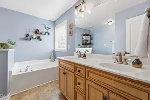 1044 S Willhaven Dr, Fuquay Varina, NC 27526 - Photo 15