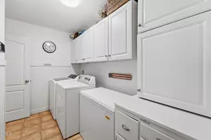 1044 S Willhaven Dr, Fuquay Varina, NC 27526 - Photo 5