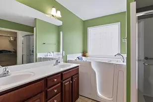 292 Middle Landing Dr, Smithfield, NC 27577 - Photo 17