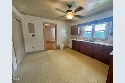 2099 N Salemburg Highway, Salemburg, NC 28385 - Photo 9
