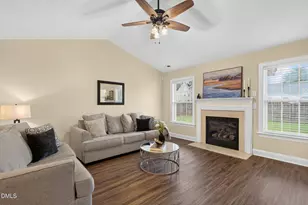 624 Lawson Cypress Ln, Fuquay-Varina, NC 27526 - Photo 7