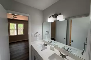 101 Greengate Ct, Cary, NC 27511 - Photo 9