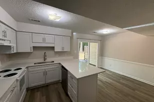 101 Greengate Ct, Cary, NC 27511 - Photo 5