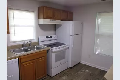 8 N Swain Street, Raleigh, NC 27601 - Photo 9