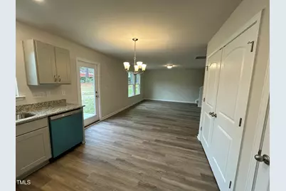 107 W Sater Street, Pinetops, NC 27864 - Photo 9