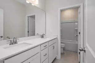 559 Whinfield Pl, Aberdeen, NC 28315 - Photo 11