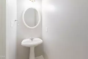 610 Park York Ln, Cary, NC 27519 - Photo 21