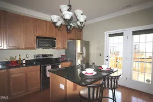 129 Dove Cottage Ln, Cary, NC 27519 - Photo 5