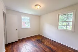 705 Peyton St, Raleigh, NC 27610 - Photo 9