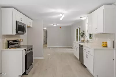 1380 E Hughes Mill Road, Burlington, NC 27217 - Photo 5