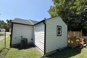 300 E Academy St, Robersonville, NC 27871 - Photo 33