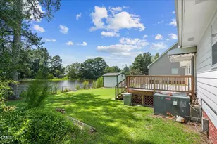 301 Flamingo Dr, Clayton, NC 27520 - Photo 9