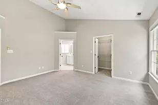 107 Holmhurst Ct, Cary, NC 27519 - Photo 21