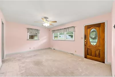 401 N 9th Street, Mebane, NC 27302 - Photo 9