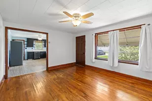 1022 S Pollock St, Selma, NC 27576 - Photo 9