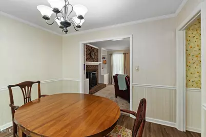 109 Burkwood Lane, Raleigh, NC 27609 - Photo 7