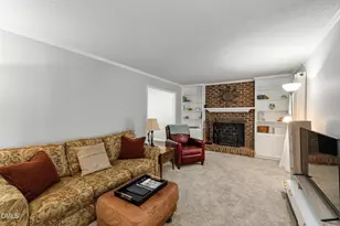 109 Burkwood Ln, Raleigh, NC 27609 - Photo 5