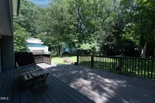 109 Burkwood Ln, Raleigh, NC 27609 - Photo 27
