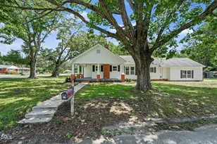 207 Old Post Rd, Erwin, NC 28339 - Photo 3