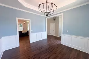 1010 Holloway St, Durham, NC 27701 - Photo 9