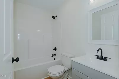 404 Walker Avenue, Graham, NC 27253 - Photo 25