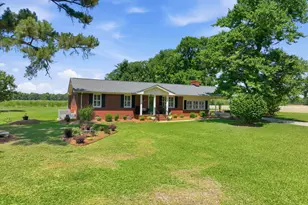 913 W Core Rd, Dunn, NC 28334 - Photo 41