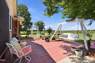 913 W Core Rd, Dunn, NC 28334 - Photo 31