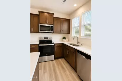 484 Channel Drop Drive, Clayton, NC 27520 - Photo 3