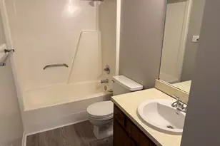 4401 Bleeker Ct, Raleigh, NC 27606 - Photo 9