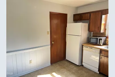 4401 Bleeker Court, Raleigh, NC 27606 - Photo 5