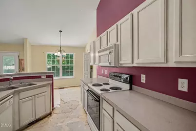2572 Chadwick Place, Durham, NC 27704 - Photo 11
