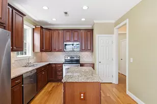 212 Thorndale Dr, Holly Springs, NC 27540 - Photo 9