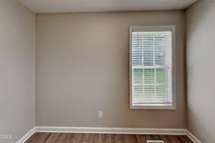 2112 McKinnon Dr, Clayton, NC 27520 - Photo 11