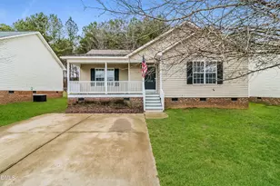 2112 McKinnon Dr, Clayton, NC 27520 - Photo 1