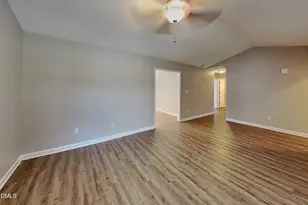 2112 McKinnon Dr, Clayton, NC 27520 - Photo 3