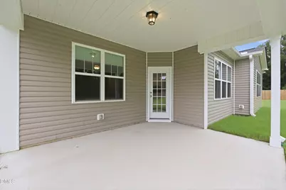 138 Abingdon Farms Drive, Selma, NC 27576 - Photo 9