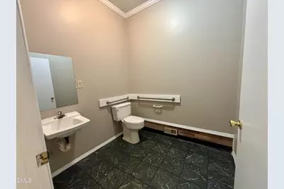 231 Pineland Avenue, Clayton, NC 27520 - Photo 9