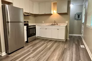 231 Pineland Ave, Clayton, NC 27520 - Photo 3